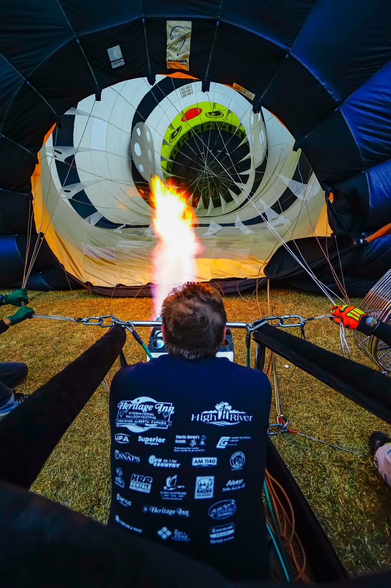 MHafizzuddin's tweet photo. Some photos from the Penang Hot Air Balloon Fiesta..(2/2) #experiencepenang #hab2020 #penanghotairballoon #SonyAlpha #alphauniversemy https://t.co/KGgfChQXlo
