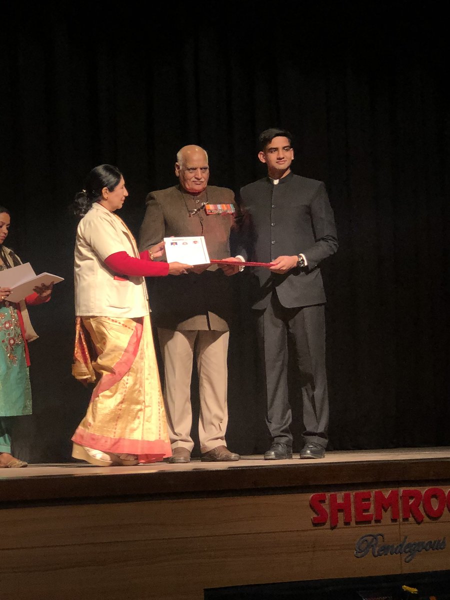 shemrockites's tweet photo. Farewell Class XII Batch CBSE 2019-20 #farewell #cbse #batch2019-20 https://t.co/naw9wbSb0x