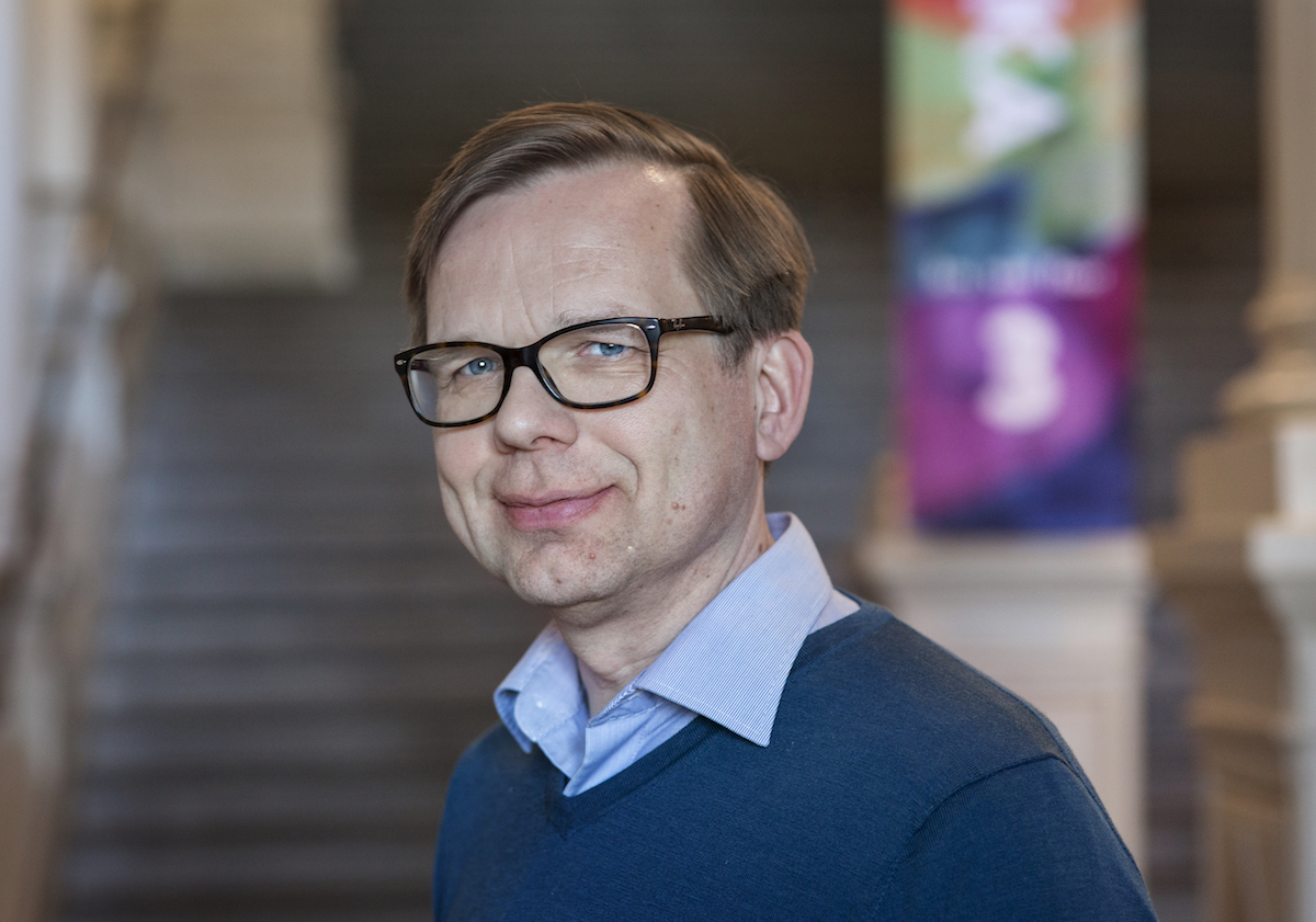 Näyttelyn kuraattori, intendentti Timo Huusko. Kuva: Kansallisgalleria / Jenni Nurminen. 