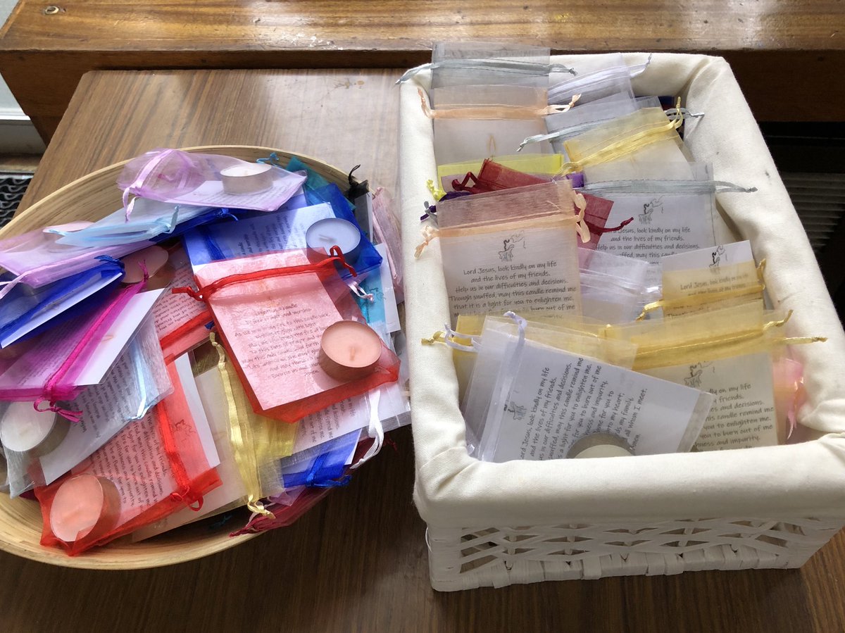 NorthfleetCofE's tweet photo. Candles and prayer card distributed to the congregation this morning at St Mark’s #Candlemas #Northfleet ⁦@SeeOfRochester⁩ https://t.co/0X8E25fKmK