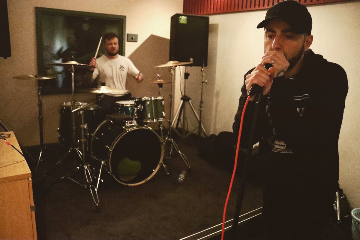 SayForeverMusic's tweet photo. First shows of 2020 booked - 

March 22nd @ The Lord Nelson, Poole
June 6th @ Eccleshall Football Club
October 31st @ Redrum Stafford

For bookings, contact via email:
sayforevermusic@gmail.com 

#PopPunksNotDead #RockBand #PopPunk #PopPunkBand #UKPopPunk #Rock #Rockmusic https://t.co/M7r4dNTL3A