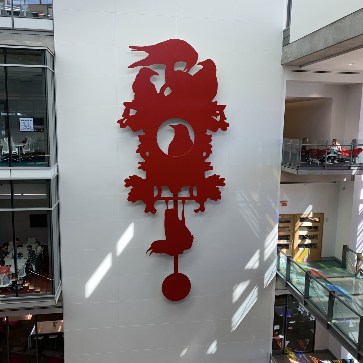 geekpondering's tweet image. It’s grackle-o-clock. #austinweekend