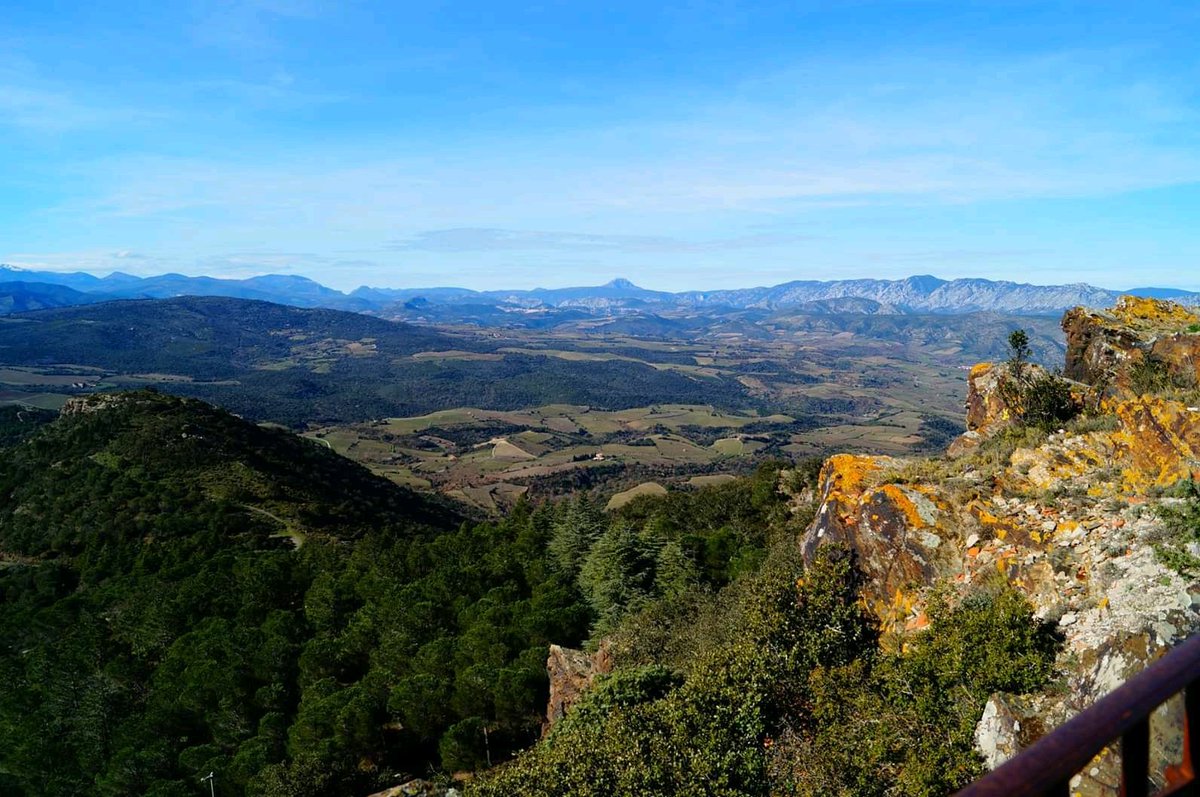 laurylang's tweet photo. 25 degrés en haut du Força Real aujourd'hui 😎🌞🌡#balade #tourismeoccitanie #canigou #cestleprintemps #magnifiquefrance https://t.co/8hvd3jHxZE