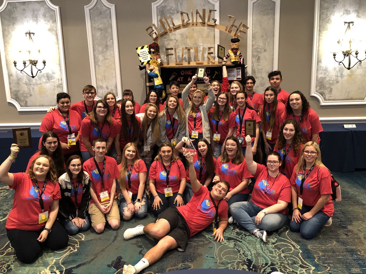 Jessica Meek tweet media