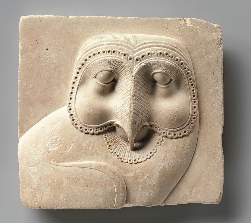‪This relief depicts the face of the owl hieroglyph in high relief. Just stunning!‬
