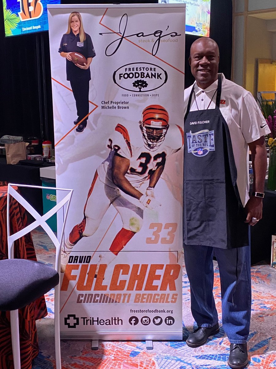 KurtReiber's tweet photo. When you are in the fight of your life you need a great team! @FreestoreFB surrounded itself with an incredible team @TriHealth @Local12 @Bob_Herzog @JagsSteak @FoRock33 @Bengals as we take on @TasteoftheNFL #KickHungerChallenge! Thanks for your support! https://t.co/TfcoUUeuUO