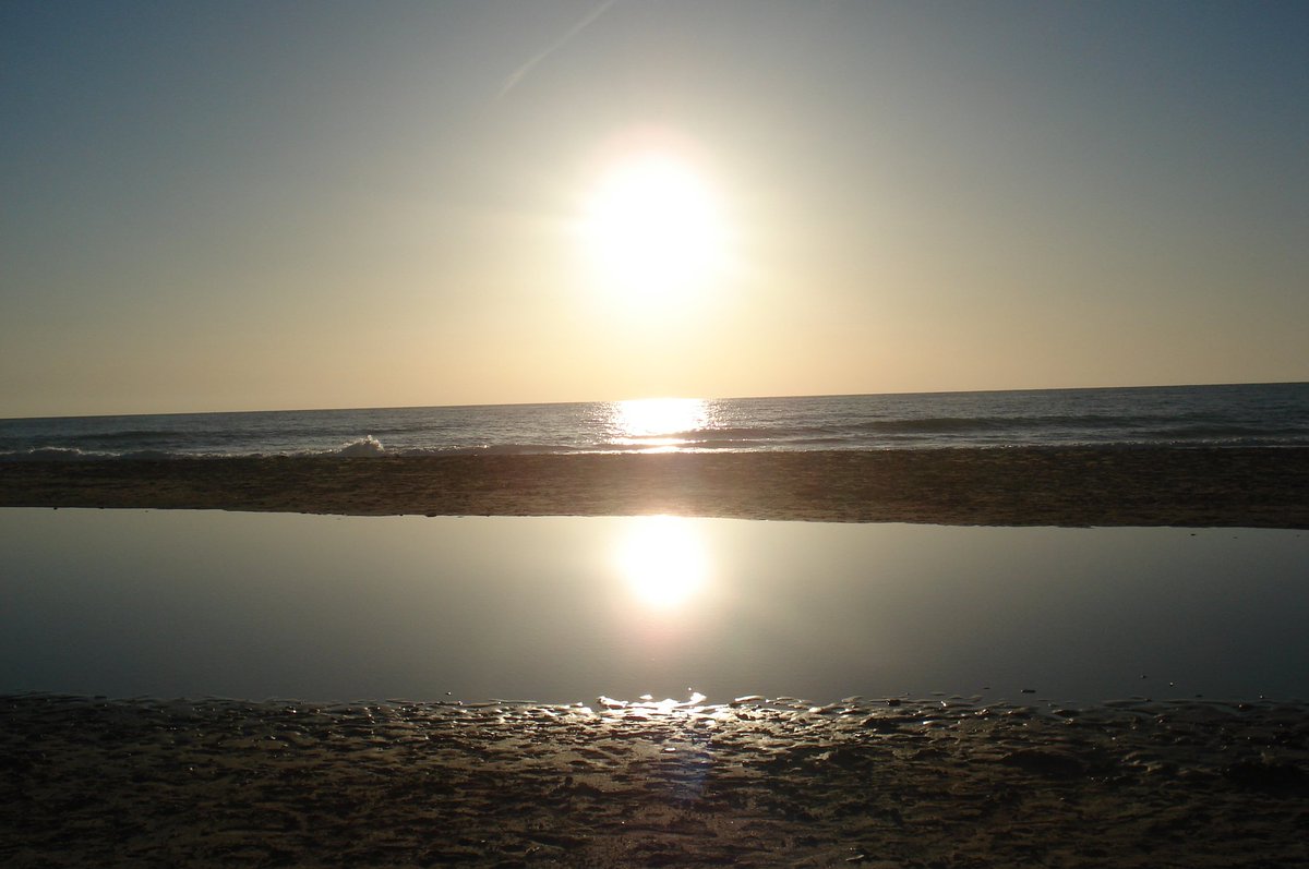 CadizTurismo's tweet image. RT @LucileErb: 1 = 3 = ... ¡Multiplicación de los soles en #Camposoto! #quebonitalaisla @turismosanfdo