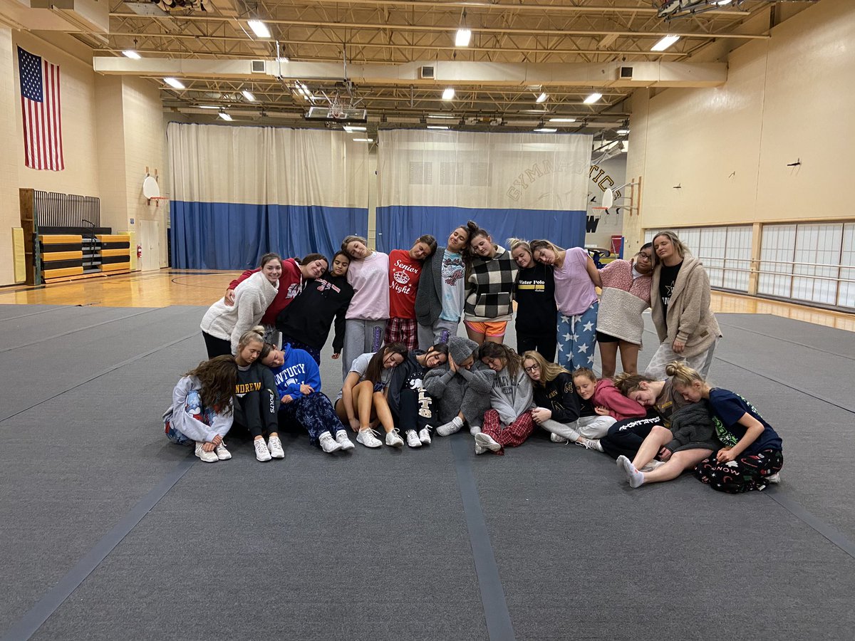 TBoltCheer's tweet photo. Nothing is going to stop these ladies dominate the mat! They rolled out of bed and brought the heat this morning!!! #LST20 #4practicesleft #state2020 https://t.co/4vGqXW6zlw