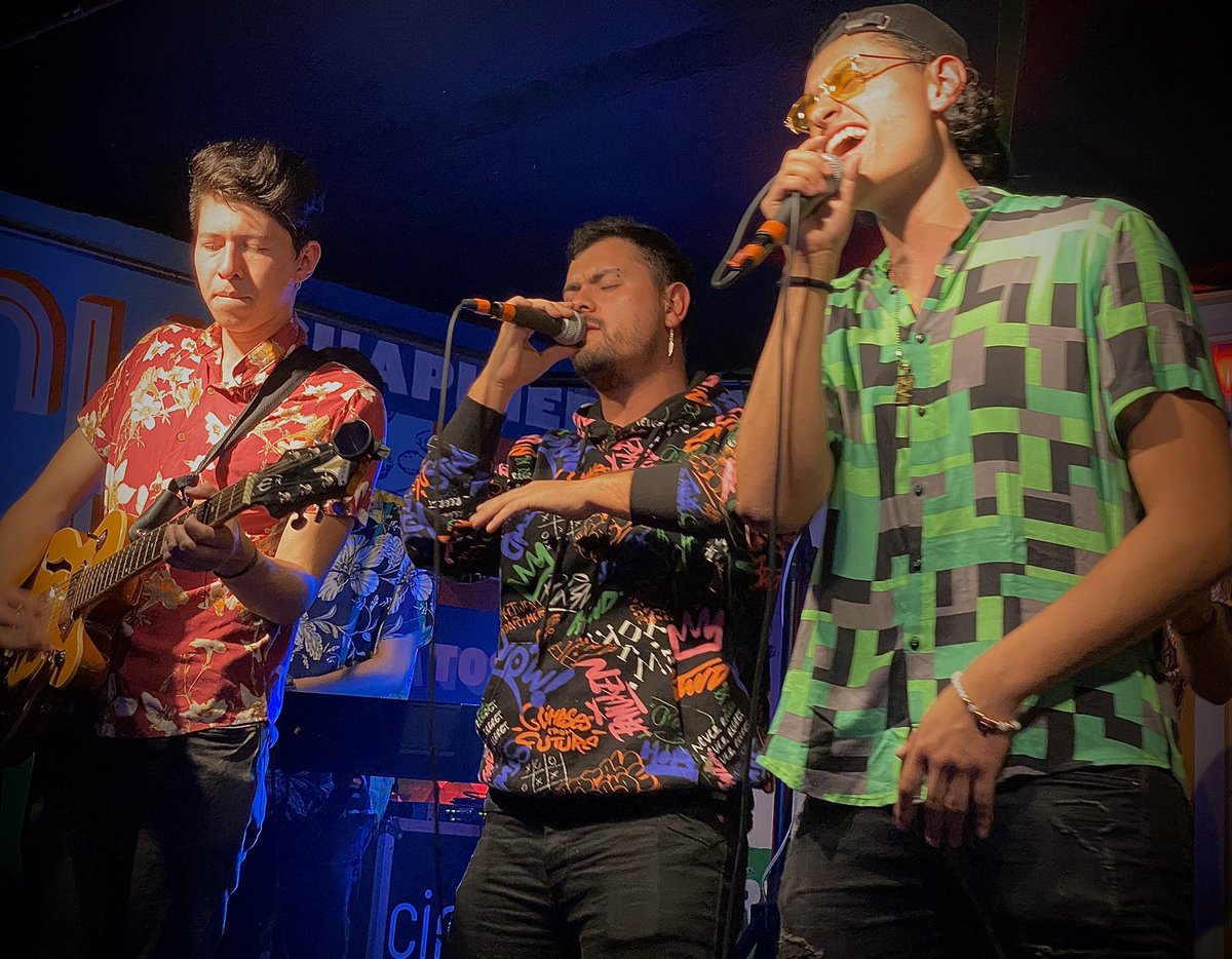 lazuite's tweet photo. Gracias a nuestros @sweetbacata por la invitación al Birra Fest🍻la pasamos brutal. Que chimba de parche 💥🔥
#music #liveshow #lazuite #sweetbacata #deja #latina #pop #reggae #fusion #musicalatina #artistas #colombia https://t.co/O5XAtmjsh9