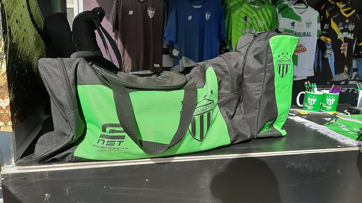 NetSportswear's tweet photo. #NetSportswear estamos en el Estadio Pensativo ven y compra la indumentaria oficial de #AntiguaGFC ⚽️🙌 https://t.co/esbnt6JUu1