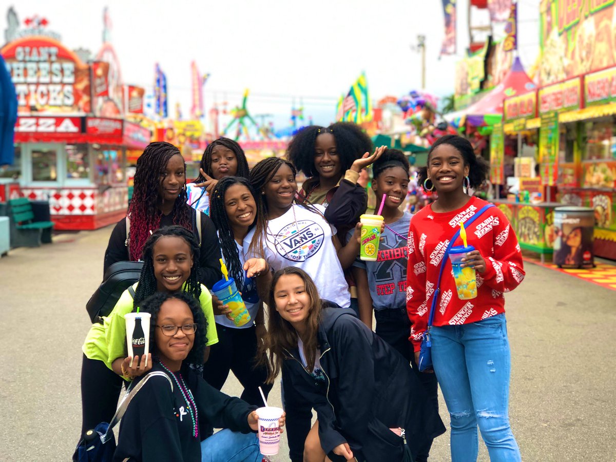 porschia_grace's tweet photo. Ladies of #XhibitStepTeam having some post-parade fun at the South Florida Fair. ๐ก๐ข https://t.co/KGlqg2jjy8