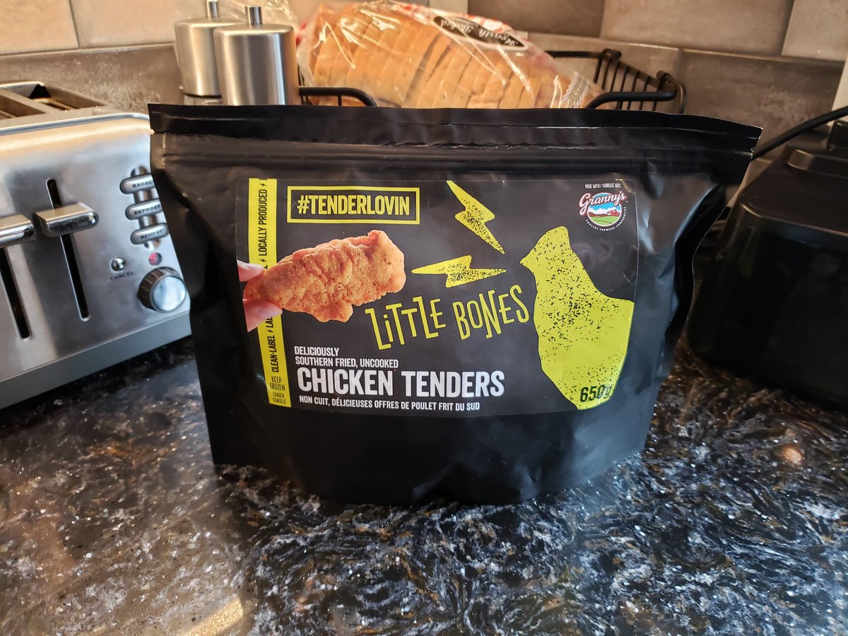 LittleBonesWing's tweet photo. There's 3 ways to Bone today on Super Bowl Sunday...
1 - place a pick-up order before 5:30 pm for BOGO@50% off!
2 - DoorDash delivery
3 - Grab our frozen wings &amp; tenders at local Sobeys, Safeway, &amp; other stores
Enjoy the big game! #LetsBone #Winnipeg #Wpg #Wpgeats #SuperBowl https://t.co/JftseETSHA