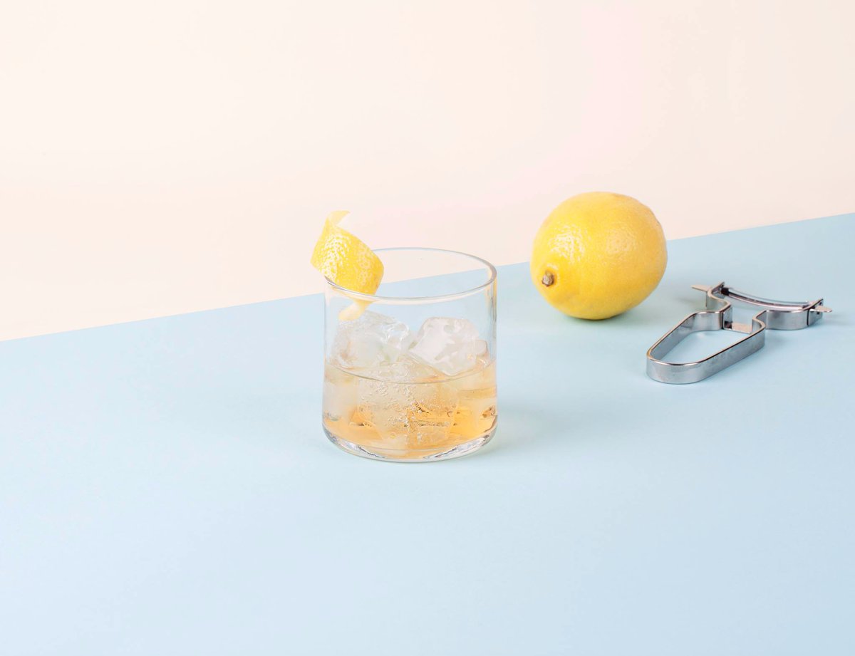 LoFiAperitifs's tweet photo. 10 out of 10 Bill Murrays agree: One drink sounds best on repeat. Make it a sweet vermouth, rocks, with a twist please. π
#GroundhogDay #KeepItLoFi https://t.co/4G49zvNH5X