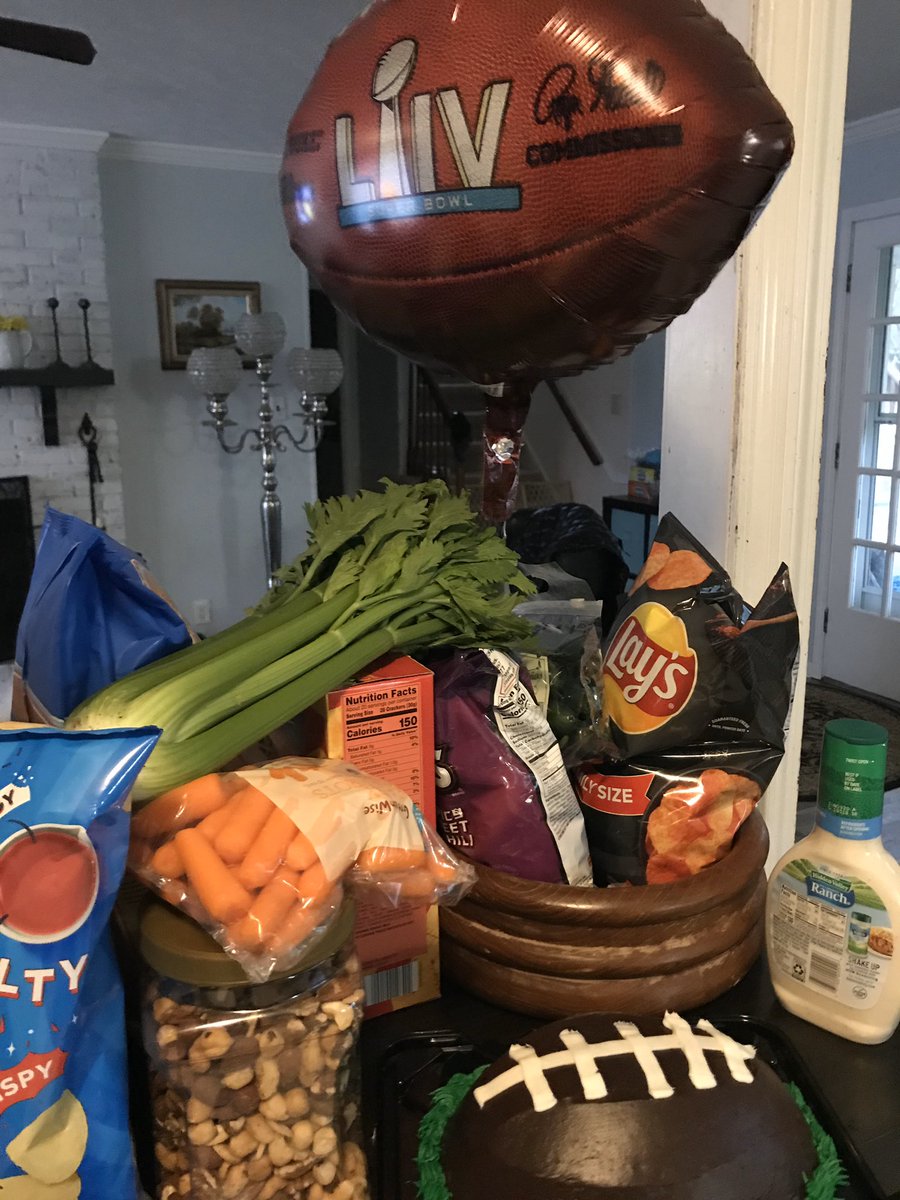 SUFKAtlanta's tweet photo. Prepping for the Big Game!
#kiastandup
#giveiteverything
#whyistandup
#biggame
#biggameprep https://t.co/mcklRuyfRv