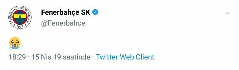 Nobody:
Lung: Galatasaray maçından 3 hafta önce sakatlanam kaleyi İsmail Çipe’ye bırakam kuşları kudurtam