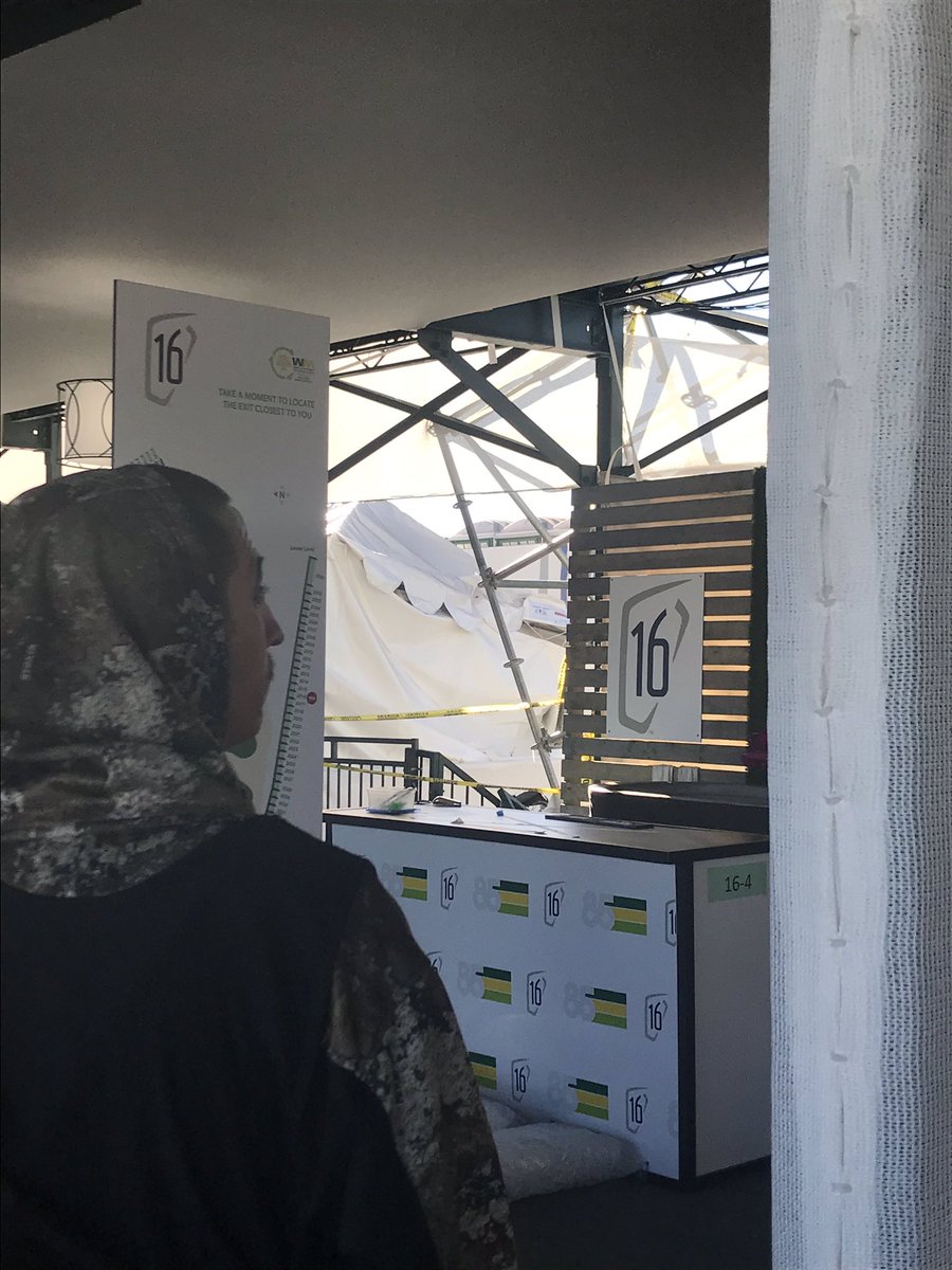 CaseyPash's tweet image. Have seats on 16 today @WMPhoenixOpen and a bridge collapsed to the structure... and not able to sit in our seats! Hope they get it fixed! #flashbackstosuperbowl2011 @abc15