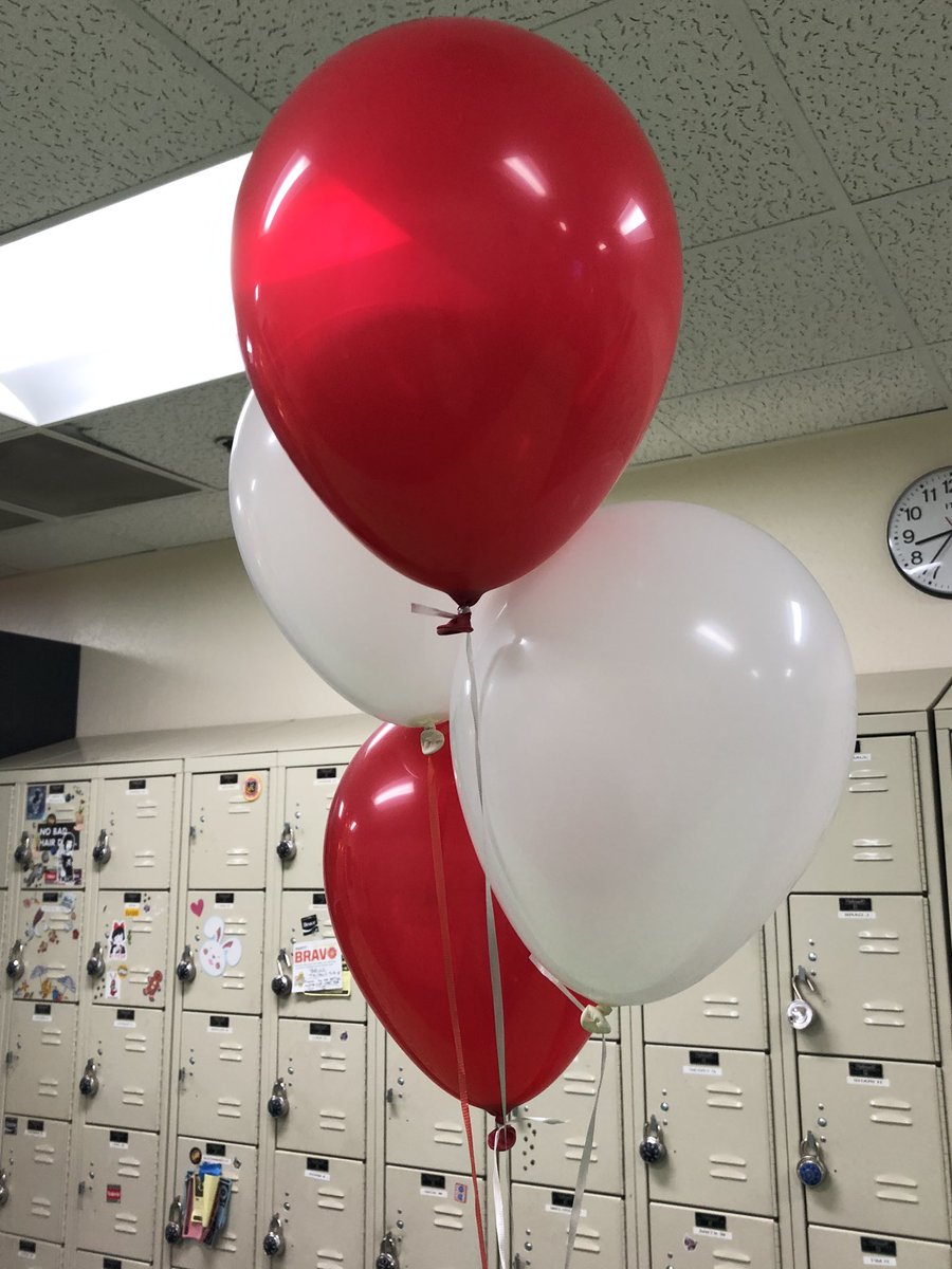 LisaSteck996's tweet photo. Super bowl ready, #takingcareofourassociates#4707 https://t.co/KQwQc4JIMD
