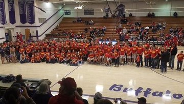 AnnetteLawless's tweet photo. A small KS town supports a teen diagnosed w/cancer. Decked out in red &amp; yellow shirts in honor of his fave team: #Chiefs!

Treston has a round of chemo today. As he cheers on his team, let's cheer him on!

https://t.co/qoz357hksK

#TeamTreston #SuperBowl #KAKEnews @MeadeBuffaloes https://t.co/o9TRXMpreI