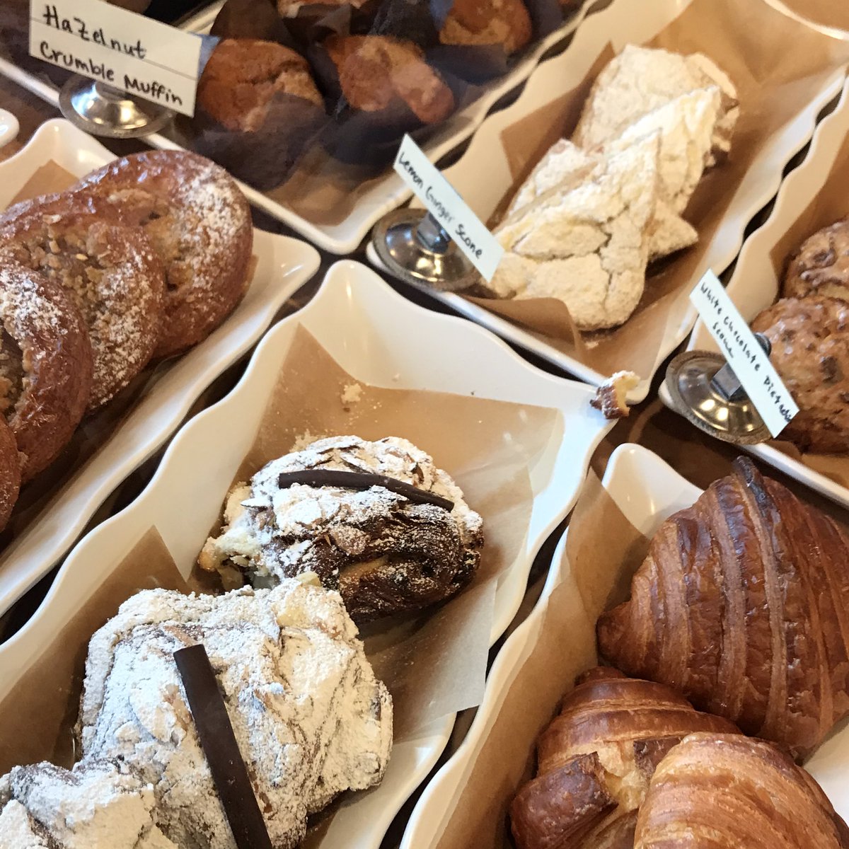 klbdesigns's tweet photo. First visit to @tacomabakingco 
It all looks so good! Went for fresh bagels and all the pastries were so tempting. 😛 https://t.co/qTsjYP3gQO