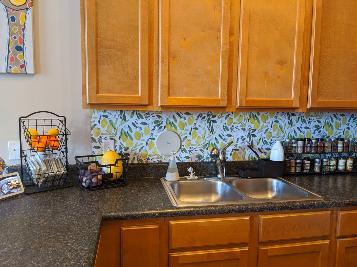 AmericanoOnLine's tweet image. El Fin. 🍋💞

And that's how to combat seasonal depression using about $60 worth of @ChasingPaper. 

#peelsticklove