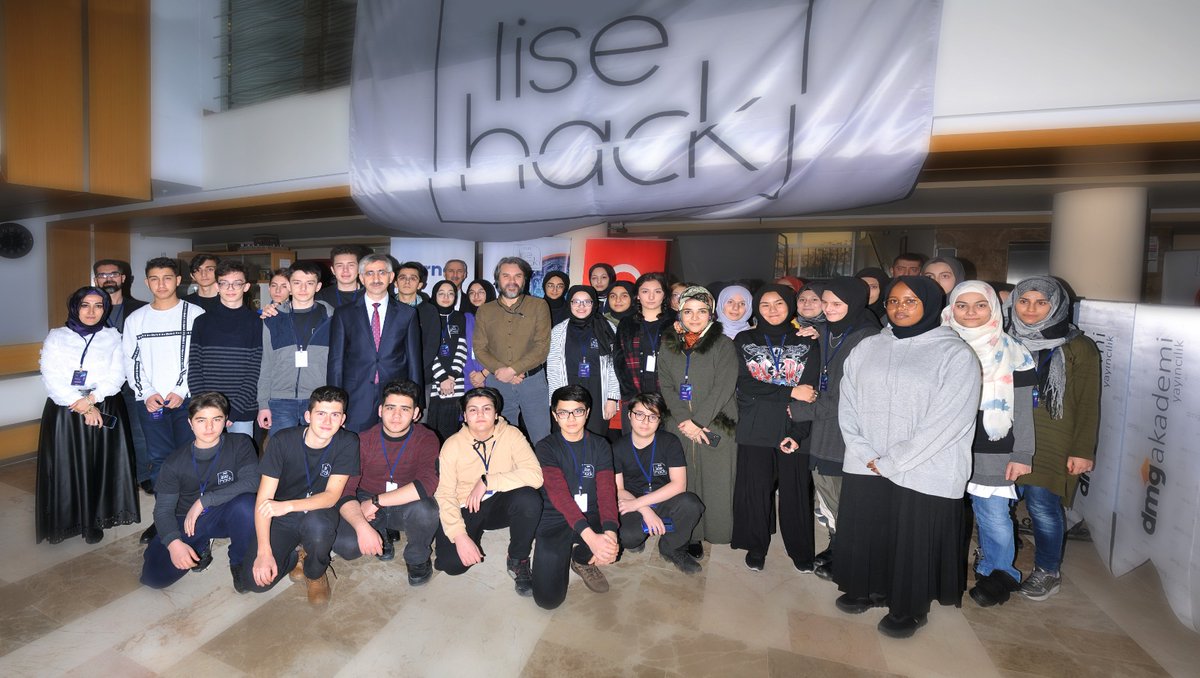 lisehacktr's tweet photo. @meb_dinogretimi @ziyaselcuk @hasandogan @Knzby @lisehacktr
Tarasım Yapmak için gençler yarıştılar.. @dijital @BilisimVadisiTR https://t.co/YXIZnQTJT0