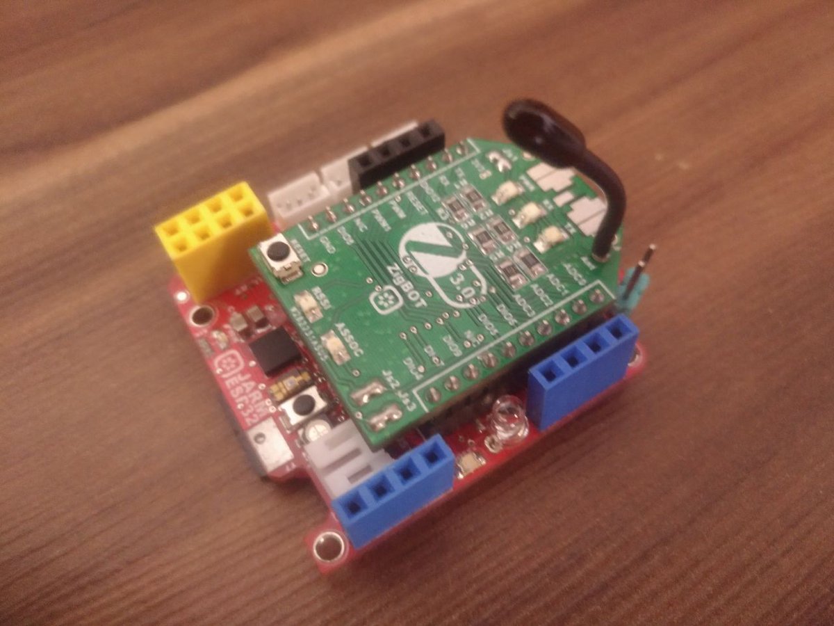 engereggae's tweet photo. #zigbot with #jarmesp32 #iot #zigbee3 @XBeeWireless
@digidotcom #technology @siri_neo
https://t.co/ChiRrfs0EB https://t.co/WzbfG510P0