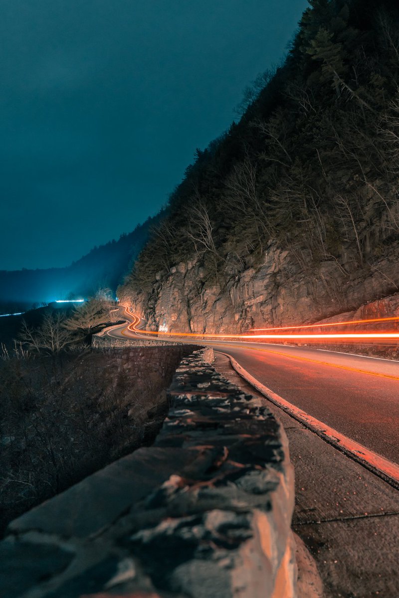 gregscibior's tweet photo. Hawk's nest #photography #longexplosure #lighttrails #sonya6500 https://t.co/VddGo4gzjC