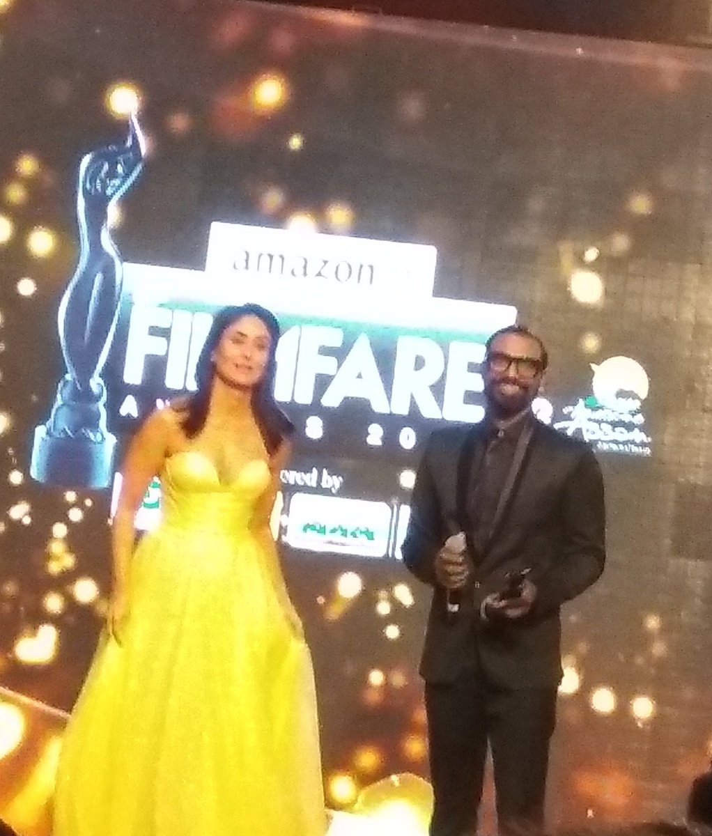 upma singh (@scribeupma) on Twitter photo #FilmfareAwards2020 for best choreography goes to <a href="/remodsouza/">Remo D'souza</a> for ghar more pardesia... from #Kalank.
.Congratulations team kalank <a href="/Varun_dvn/">VarunDhawan</a> <a href="/aliaa08/">Alia Bhatt</a> @sonakshisinha <a href="/AdityaRoyKapoor/">Aditya Roy Kapoor</a> <a href="/MadhuriDixit/">Madhuri Dixit Nene</a> <a href="/duttsanjay/">Sanjay Dutt</a> @karanjohar <a href="/NBTMumbai/">NBT Mumbai</a> <a href="/DharmaMovies/">Dharma Productions</a> #FilmfareAwards2020 for best choreography goes to <a href="/remodsouza/">Remo D'souza</a> for ghar more pardesia... from #Kalank.
.Congratulations team kalank <a href="/Varun_dvn/">VarunDhawan</a> <a href="/aliaa08/">Alia Bhatt</a> @sonakshisinha <a href="/AdityaRoyKapoor/">Aditya Roy Kapoor</a> <a href="/MadhuriDixit/">Madhuri Dixit Nene</a> <a href="/duttsanjay/">Sanjay Dutt</a> @karanjohar <a href="/NBTMumbai/">NBT Mumbai</a> <a href="/DharmaMovies/">Dharma Productions</a>