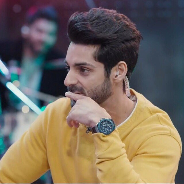 Buddhi_r's tweet photo. So into the conversation ... π @karan009wahi @zingtv @ZEE5India @Indstorytellers
#ZingGameOn #GameFaceOn #WahiWay #KaranWahi #Wahianforlife #Wahians #Mumbai #cityofdreams #actor #anchor #host #cricketer #footballer #dancer #bollywood #love #life #gifted #smiles #gratitude https://t.co/z99SubbdDJ