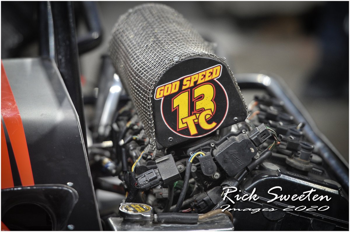 RSweetenImages's tweet image. When a guy restarts from the back with 10 to go and the leader still has to look over his shoulder for him...

As much as I enjoy the Indoor Racing, it's not the same without this guy there. #RIPTC