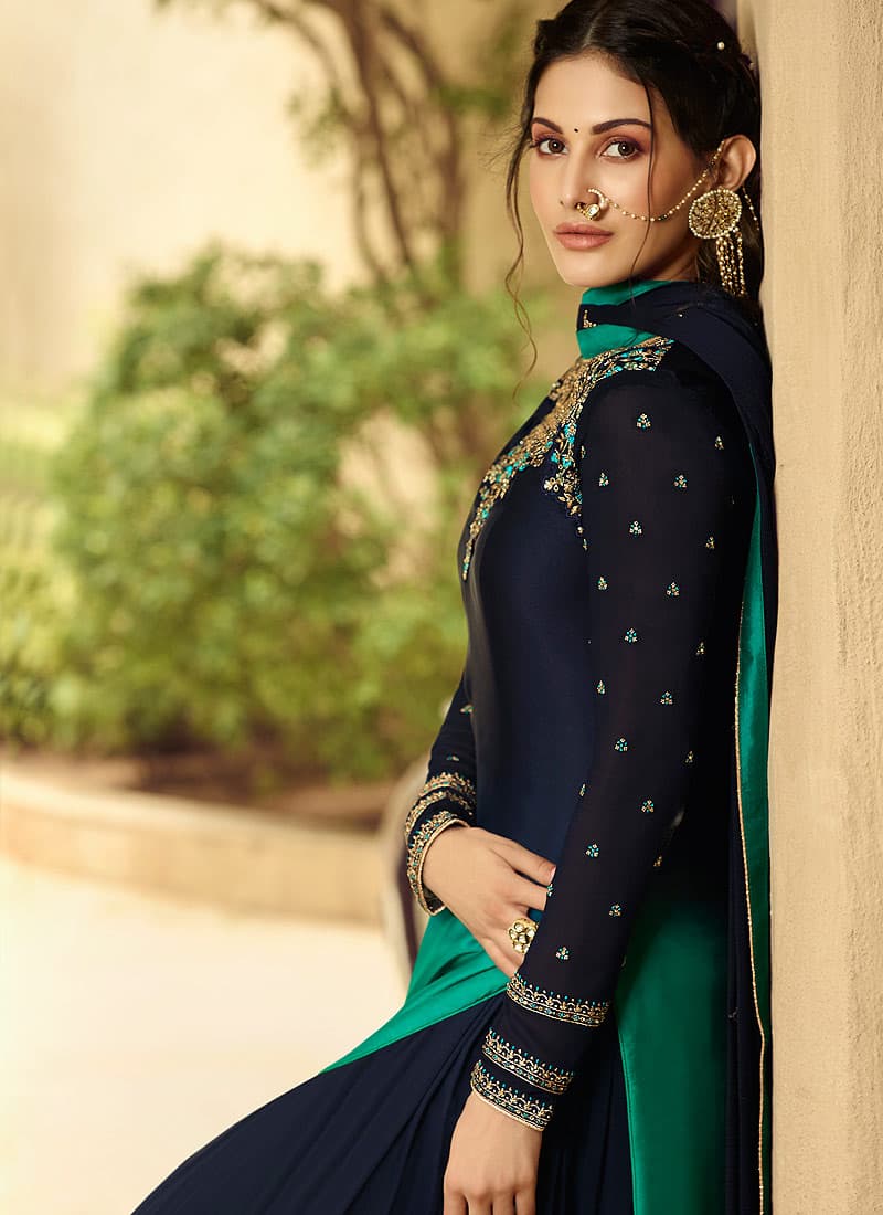 Styledevoffici1's tweet photo. Blue and Teal Embroidered Palazzo Suit

https://t.co/jBYykCCgn7
__
#gownstitching #gownsaree #gownsgalore #anarkalisuit #anarkalisuits #anarkali #anarkalidress #bridalwear #designer #wedding #desistyle #ethnicfashion #ethnicstyle #ethnicwear #impressedcollection #styledev https://t.co/KfIvzvqwWb