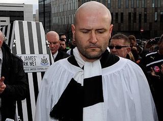steve wraith on Twitter: &quot;Yep i wore a cassock and sambas and stood up for  my club with thousands of others while you sat at home trolling people  online. #legend #nufc… https://t.co/3qZy0LimhL&quot;