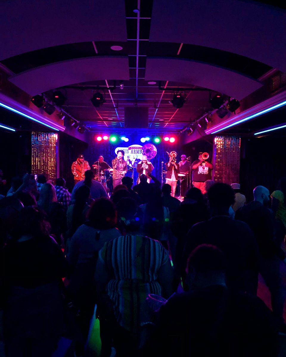 Riverboat Louis Armstrong tweet media