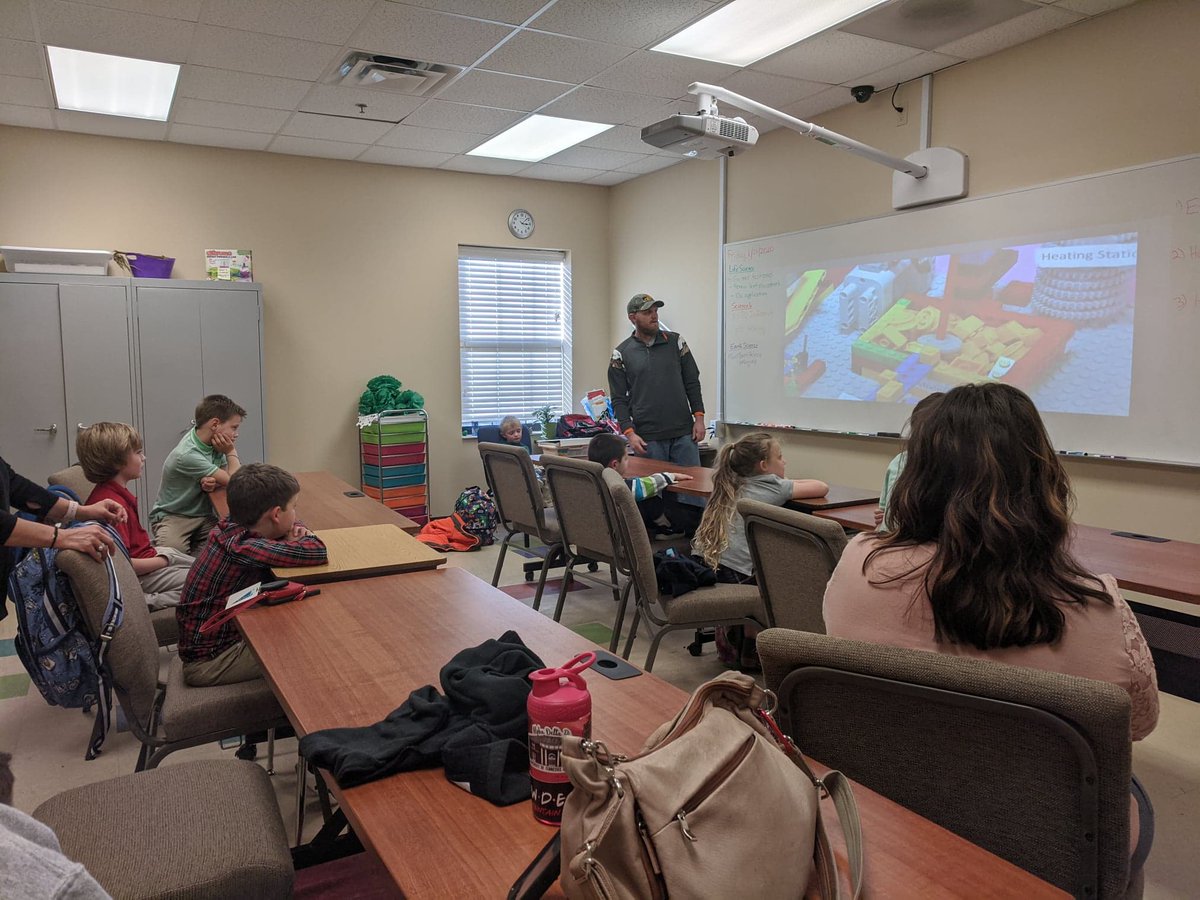 ABFMachining's tweet photo. We're excited to share our passion for robotics with the #students of Central Christian Academy in #MartinTN. Junior Robotics is designed to introduce STEM concepts to kids ages 5-8. #centralchristianacademy #machining #cnc #education #robotics #juniorrobotics #STEM #learning https://t.co/T84QXa1nr1