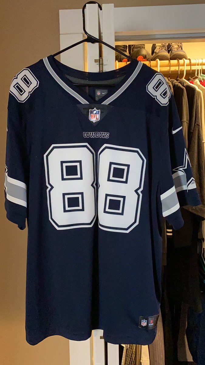 Peasley21's tweet photo. Happy #SuperBowlLIV Sunday
Starting the #BringDezBack Campaign @dallascowboys 

@DezBryant #RocNation #TeamJordan #CowboysNation https://t.co/CShWE2Y6Zu