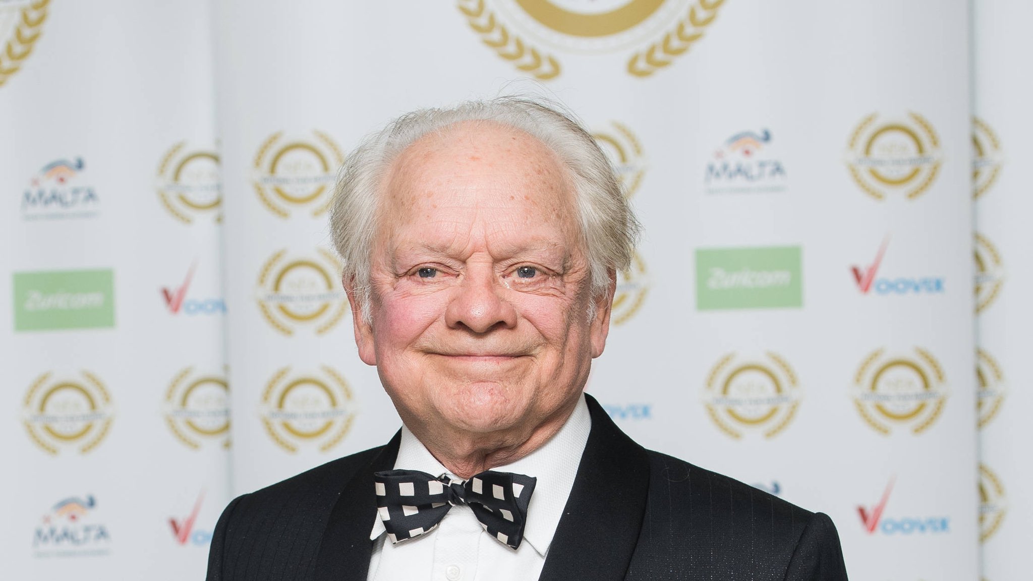 Happy 80th birthday to the legendary Sir David Jason! 