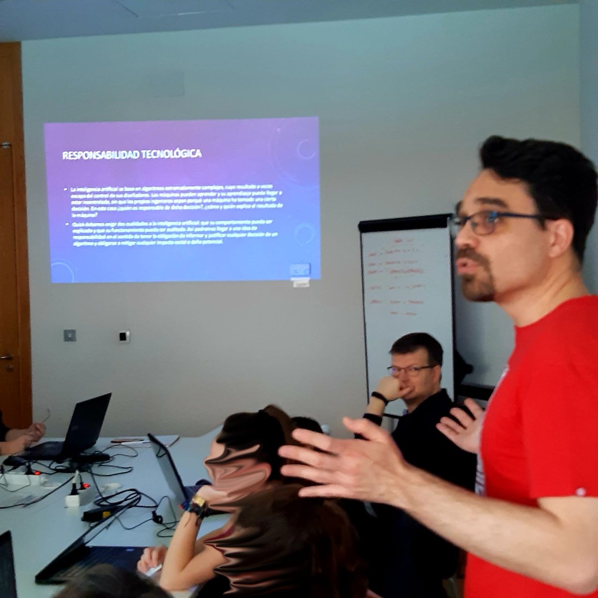 coderdojobag's tweet image. Hoy, en #CoderDojoBAG , Gabriel Alonso-Arias, @nujateri , nos ha puesto al día sobre los &quot;Dilemas éticos de la #InteligenciaArtificial &quot;
#AI @IBM_ES @Tesla @informaticaucm @MedialabPrado @SantiCamach0