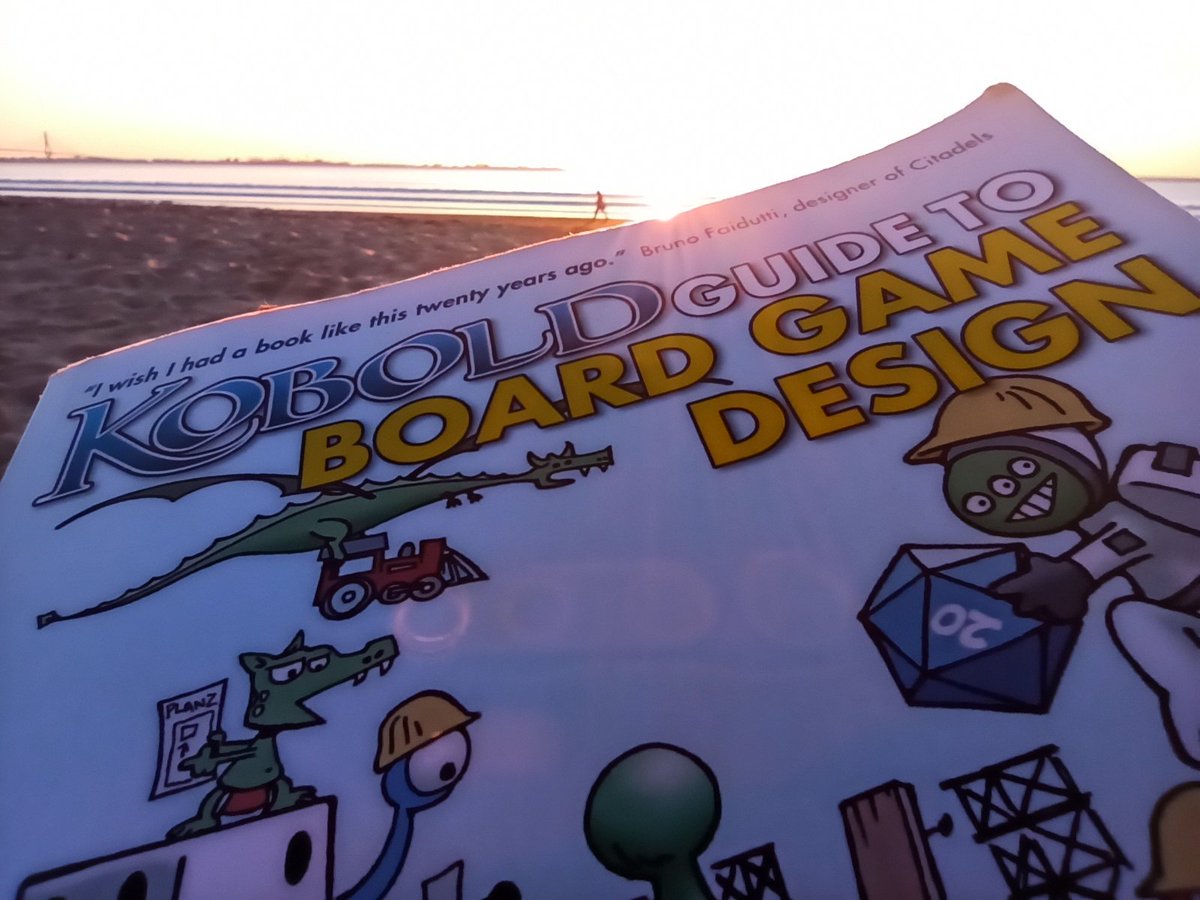 Some light read for the beach #Spanishwinter #boardgamedesign