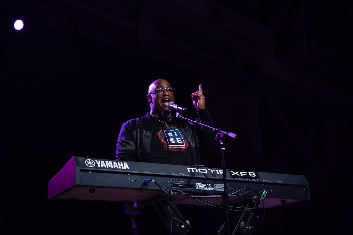 Winterfest's tweet photo. The final service of Premier Winterfest did not disappoint! We were all challenged to seek the gift of Holy Spirit Power and stay connected to the ultimate Power source! The WF tour continues in Rochester, NY on Valentines weekend. We ❤️ to see you there! #pwf20 #wf20 https://t.co/WptZCrjQh6