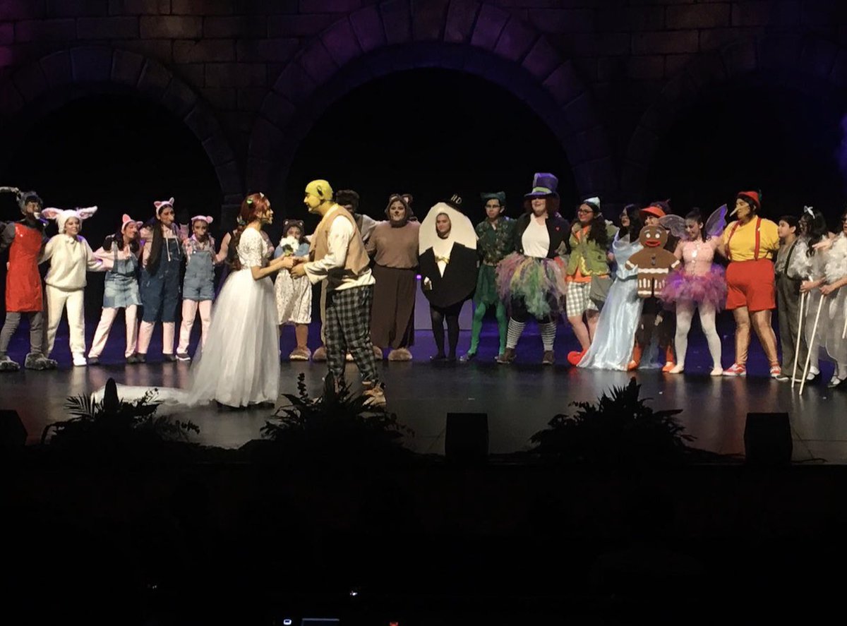 LJ_ACT's tweet photo. THE END 💚We are beyond proud of our students and the hard work they put in to put up this show! Thank you to all those who attended and we hope you enjoyed the show as much as we enjoyed putting it up for you all!
Never forget that what makes us all special, make us strong!🎭💚 https://t.co/Wmw9wYnI2r