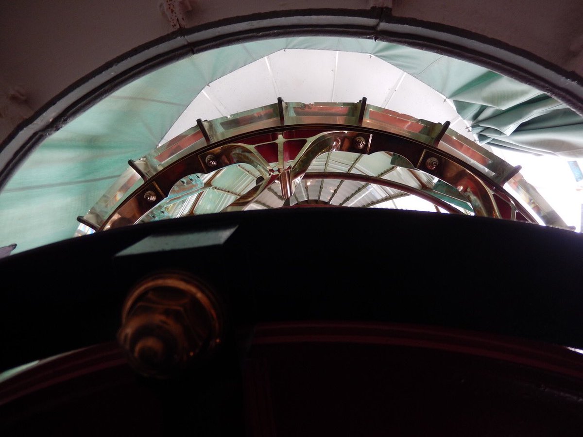 An example of the largest size #Fresnel lens can be seen at #PointReyesLighthouse 
hikingautism.com/point-reyes-li…
#hiking #autism #nature #outdoors #photography #PointReyes #hikes #paths #trails #walking #historicsite #gratitude