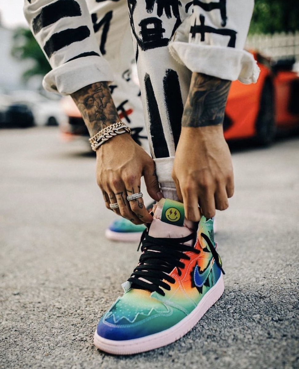 Air Jordan 1 Retro High J Balvin - DC3481-900 - Restocks