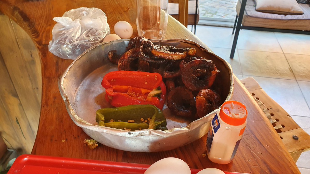 nanexcool's tweet photo. Celebrating the first Surplus auction.

Asado al asador. Muy argentino 🇦🇷

Just gonna leave this here #DevconBA2020 https://t.co/FhfLzCSkTv