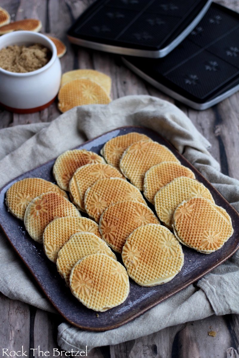 cofooders's tweet photo. #Recette via @Miss_Bretzel Gaufres flamandes à la vergeoise 👉https://t.co/LMu0RraQxS #gaufre #flamande #vergeoise #desserts #gouter #food #patisserie #saintvalentin https://t.co/hOfUN1VOw3