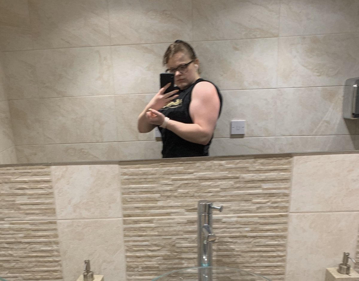 oneillfit's tweet photo. Arms are coming along slowly #biceps #muscle #fitness #fit #workout #healthy #motivation https://t.co/xOOXPVek0N