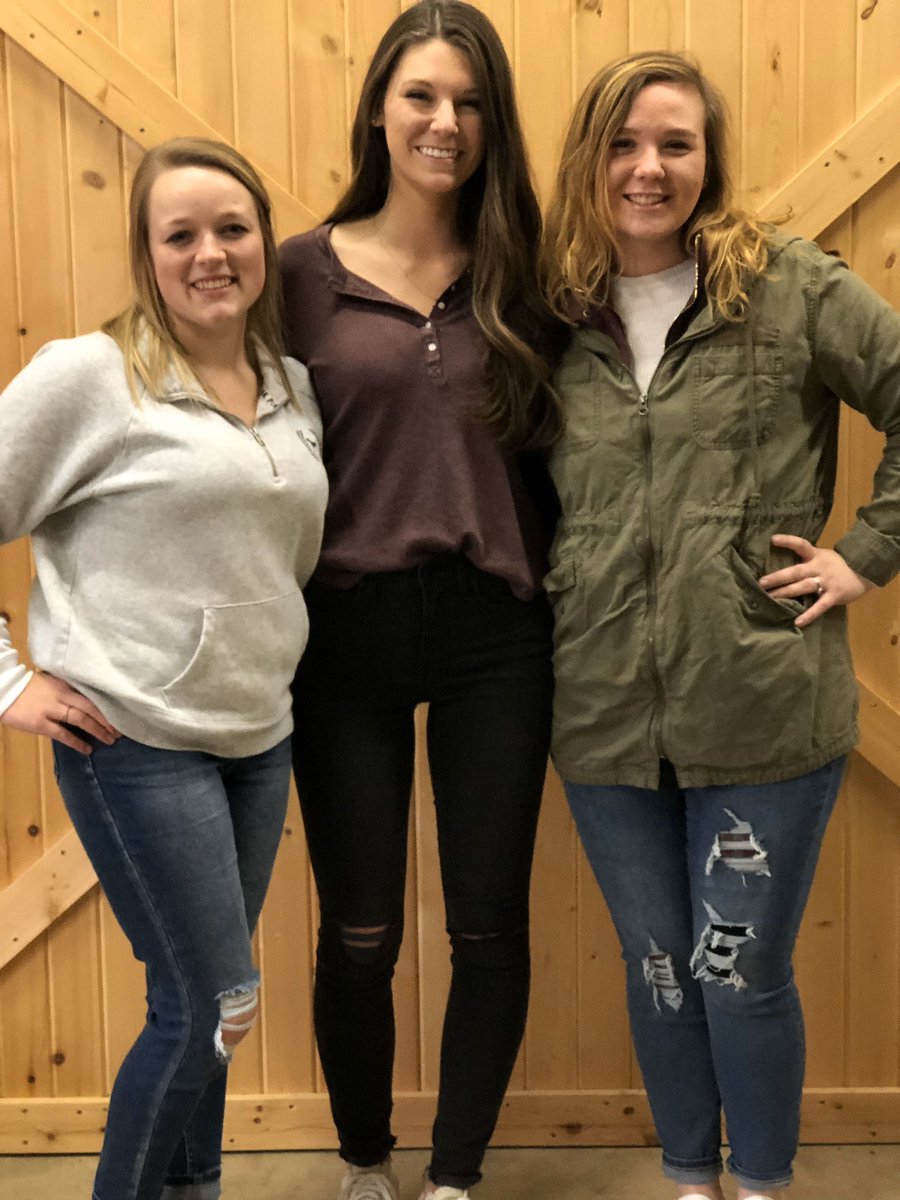 lindsey3wiseman's tweet photo. So much love for my girls👯‍♀️👯‍♀️ https://t.co/Na6LuFKBIR