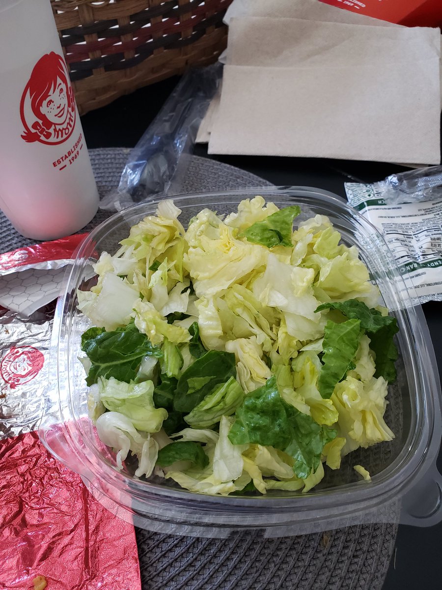 shanlangton's tweet image. Wow so many vegetables on my Wendy's side salad! Should the menu be changed to offer "side lettuce" instead of "side salad"? #disappointed #expectedmore #gingerdonemewrong @Wendys