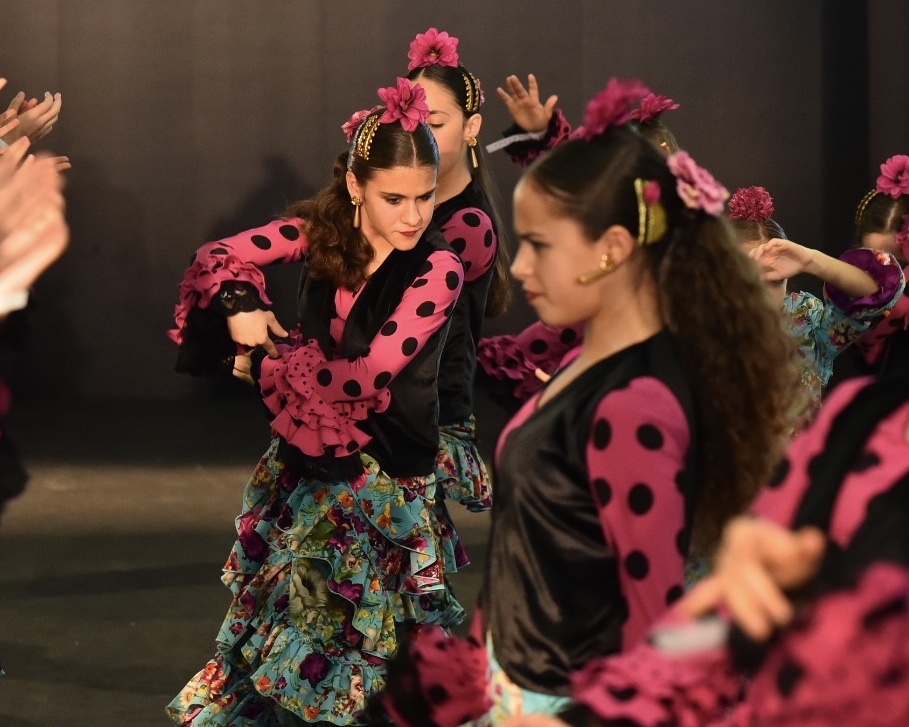 simofsevilla's tweet photo. En esta edición hemos disfrutado de la gran calidad y la gran dedicación de los jóvenes emprendedores de #moda #flamenca.
¡Gracias a todos los participantes de la pasarela #SIMOFEGO!
#SIMOF2020 #SevillaHoy https://t.co/388sclZpQ3