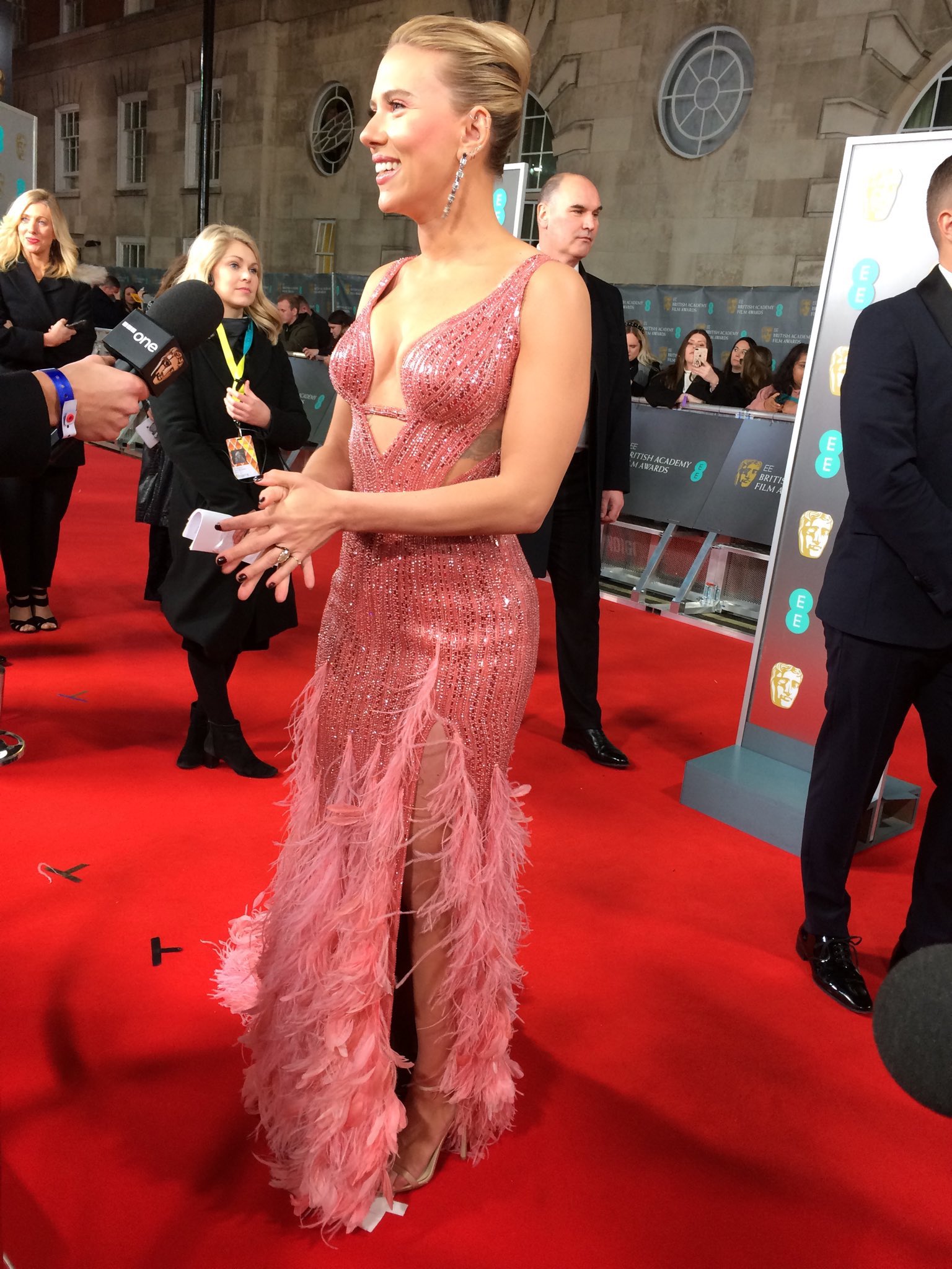 BBC News Entertainment on Twitter: "Double #Bafta nominee Scarlett Johansson says Marriage Story resonated because it's a film “based in love” and “everyone can relate” to the complexity of relationships https://t.co/1G3Ci4KhxG" /