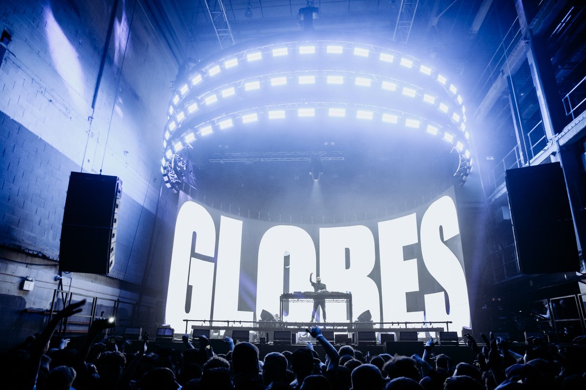 HOLYGOOF_UK's tweet photo. This is everything I’ve ever wanted. Globes 2 at printworks was unbelievable. Thankyou ♥️ https://t.co/k5BbA7vBp8